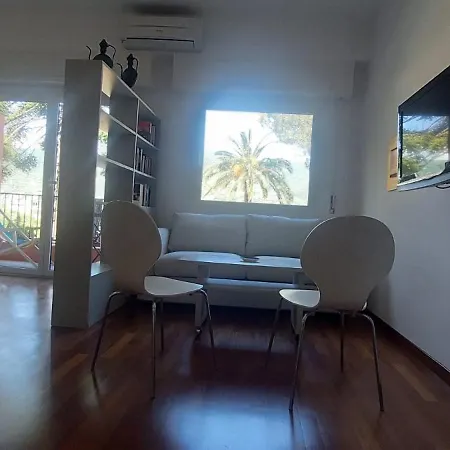 Casa Carla ראפאלו